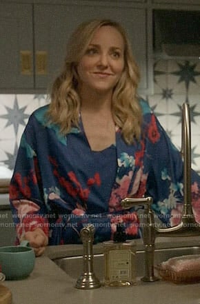 Marissa's floral robe on Bull