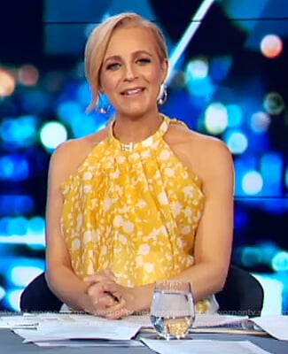 Carrie's yellow floral cropped top on The Project