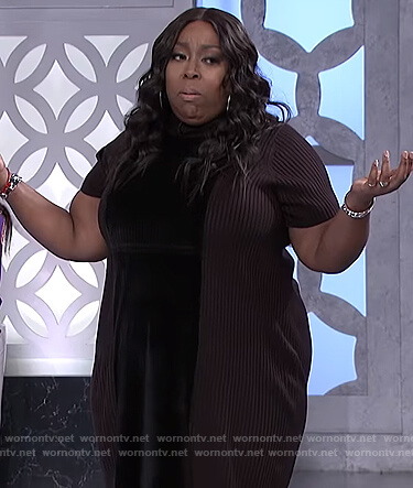 Loni's black velvet front dress on The Real
