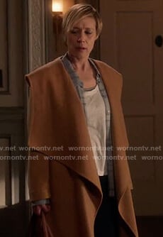 Bonnie's beige wrap hooded coat on How to Get Away with Murder
