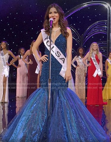 Hayley's blue mermaid gown on Queen America