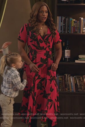 Poppy's pink floral wrap dress on Single Parents