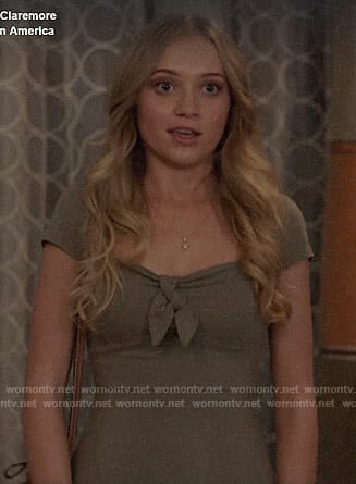 Samantha's green knot front dress on Queen America