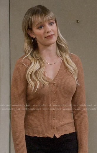 Violet's tan v-neck cardigan on Mom