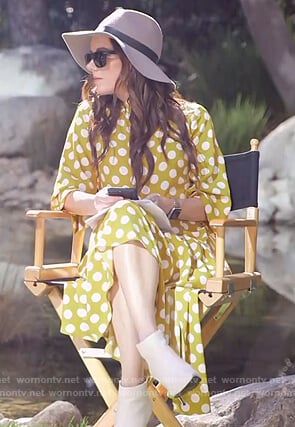 Melanie's yellow polka dot dress on E! News