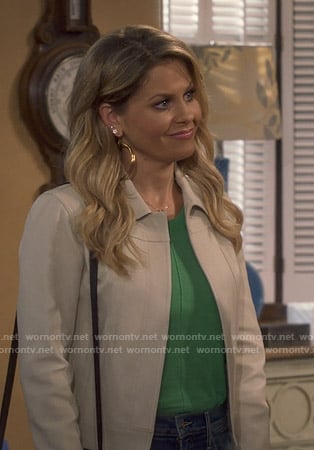 DJ's beige suede open jacket on Fuller House