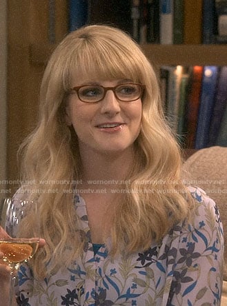 Bernadette's grey floral blouse on The Big Bang Theory