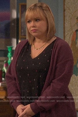 Kristin's black cactus print tee on Last Man Standing