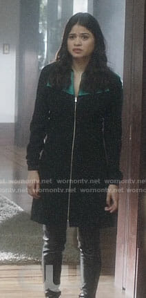 Mel's zip front dress on Charmed