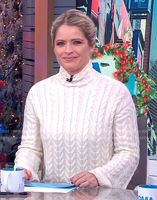 Sara's white cable knit turtleneck sweater on GMA Day