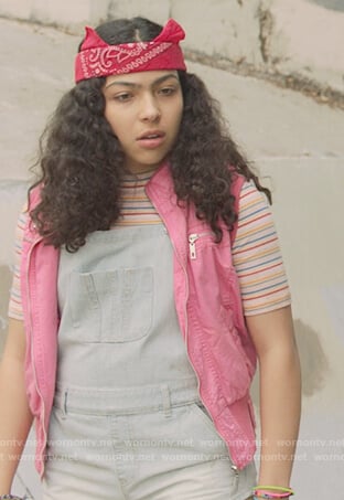 Molly's multicolored striped top on Marvel's Runaways