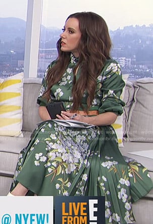 Melanie's green floral keyhole dress on Live from E!