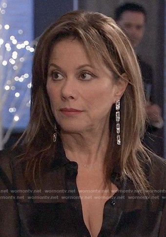 Alexis's rectangular NYE earrings on General Hospital