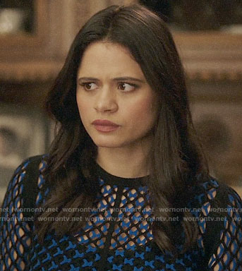 Mel's blue and black mesh top on Charmed
