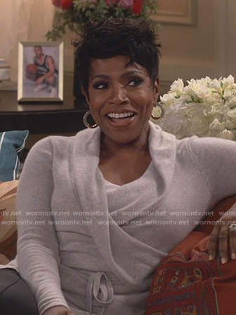 Rose's grey wrap sweater on Fam