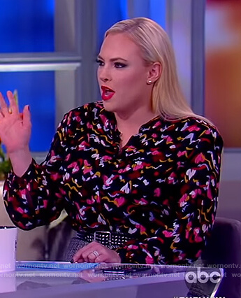 Meghan's black abstract print blouse on The View
