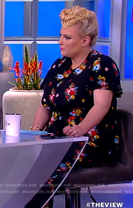 Meghan's black floral print jumpsuit on The View