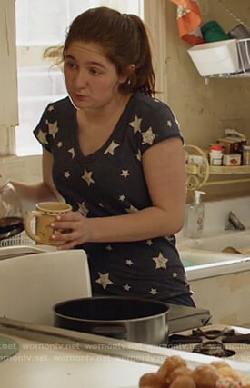 Debbie's blue star print tee on Shameless