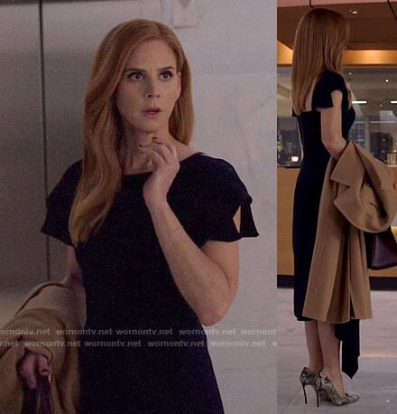 Donna's navy short sleeve dress on Suits