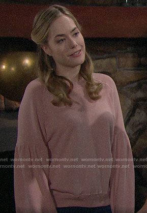 Hope's pink sweatshirt on The Bold and the Beautiful