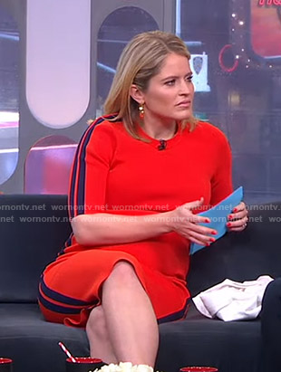 Sara's red side striped dress on GMA Strahan And Sara