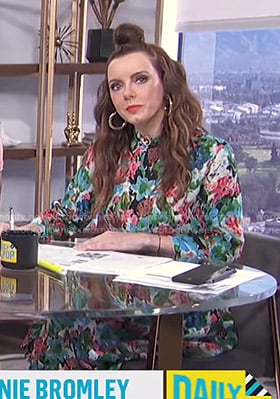 Melanie's floral print mock neck dress on E! News Daily Pop