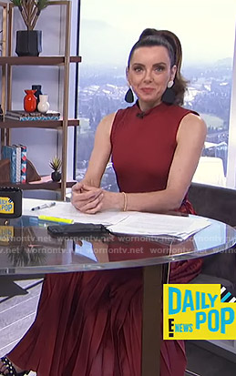 Melanie's red pleated sleeveless dress on E! News Daily Pop