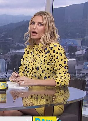 Morgan's yellow leopard print shirt on E! News Daily Pop