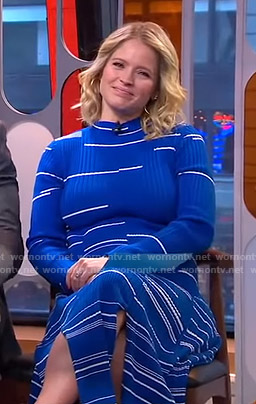 Sara's blue ribbed slit dress on GMA Strahan And Sara