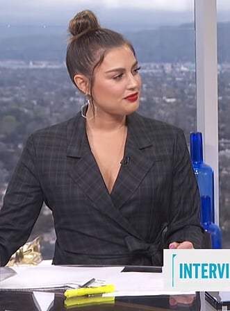 Carissa's black plaid tie waist blazer on E! News Daily Pop