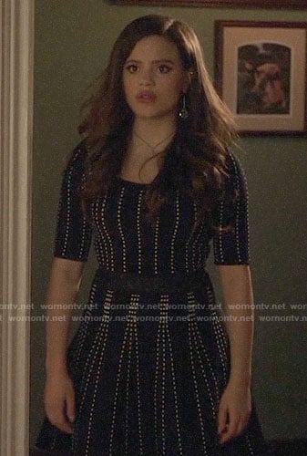 Maggie's black and white dotted stripe dress on Charmed
