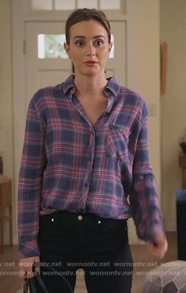Angie's plaid shirt on Single Parents
