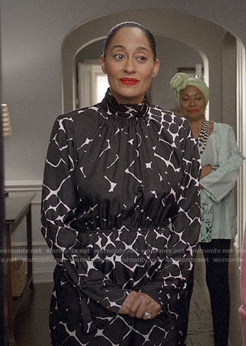 Bo's black and white geometric print dress on Black-ish