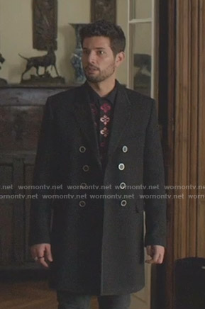Sam's black embroidered shirt and coat on Dynasty