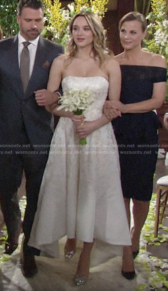 Summer's wedding dress on The Young and the Restless