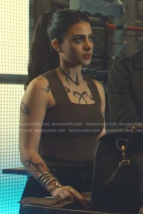 Isabelle's brown tank top on Shadowhunters