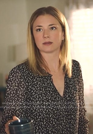 Nic's black printed tie neck top on The Resident