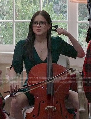 Alex's green dress on Modern Family