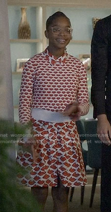 Diane's lips print shirtdress and sweater on Black-ish