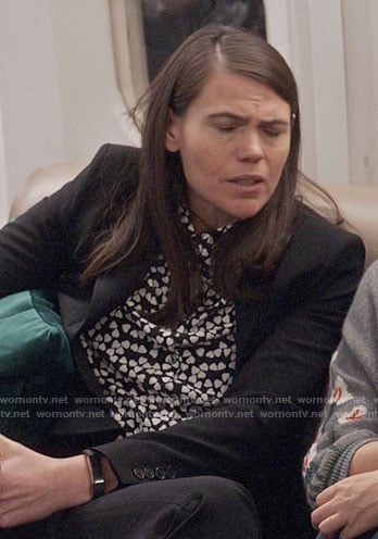 Marjorie's black and white heart print shirt on Veep