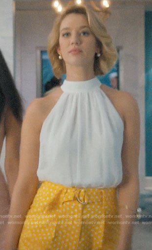 Petra's yellow polka dot shorts on Jane the Virgin