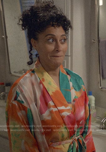 Bo's floral robe on Black-ish