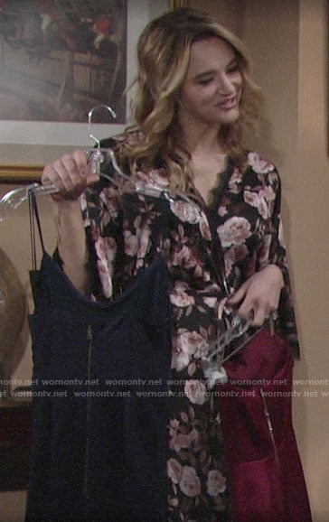 Summer's floral robe on The Young and the Restless