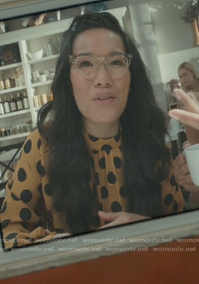 Doris's polka dot top on American Housewife