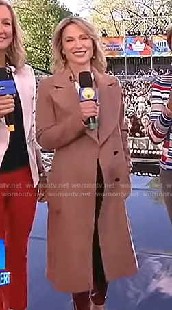 Amy's brown coat on Good Morning America