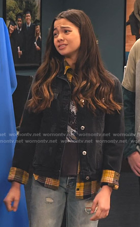 Nick's printed tee and yellow plaid shirt on No Good Nick