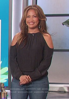 Carrie's black cold shoulder smocked top on The Talk
