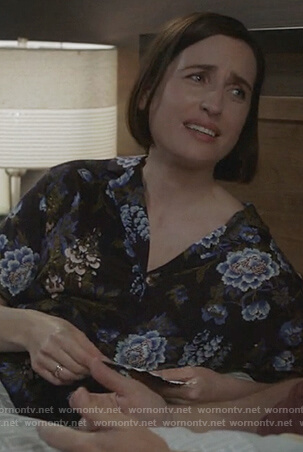 Jen's black floral pajamas on Life in Pieces