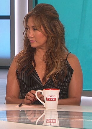 Carrie's black pinstripe top on The Talk