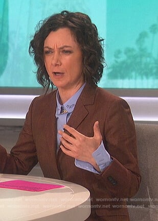 Sara's blue embroidered collar shirt on The Talk